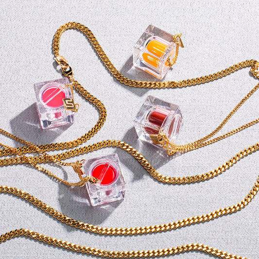 FancyCube Chain gold hand chain wearable makeup accessory